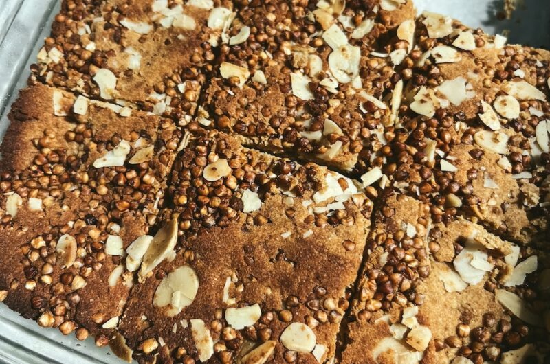 Crispy buckwheat blondies