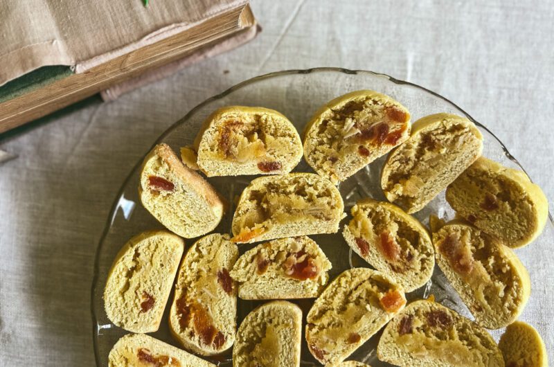 Hundred year cookies 