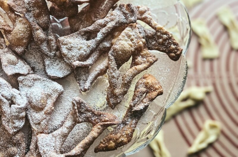 Faworki for a Not so Fat Thursday